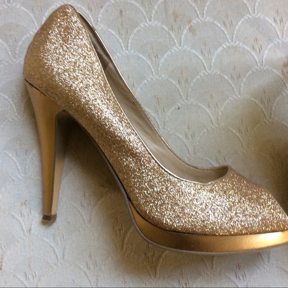 nine west gold glitter heels