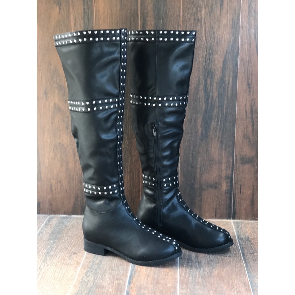 Black Studded Comfort Low Wedge Platform Boots