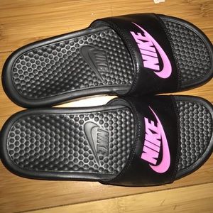 Nike slides