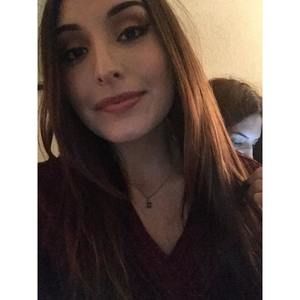 Meet your Posher, Becca