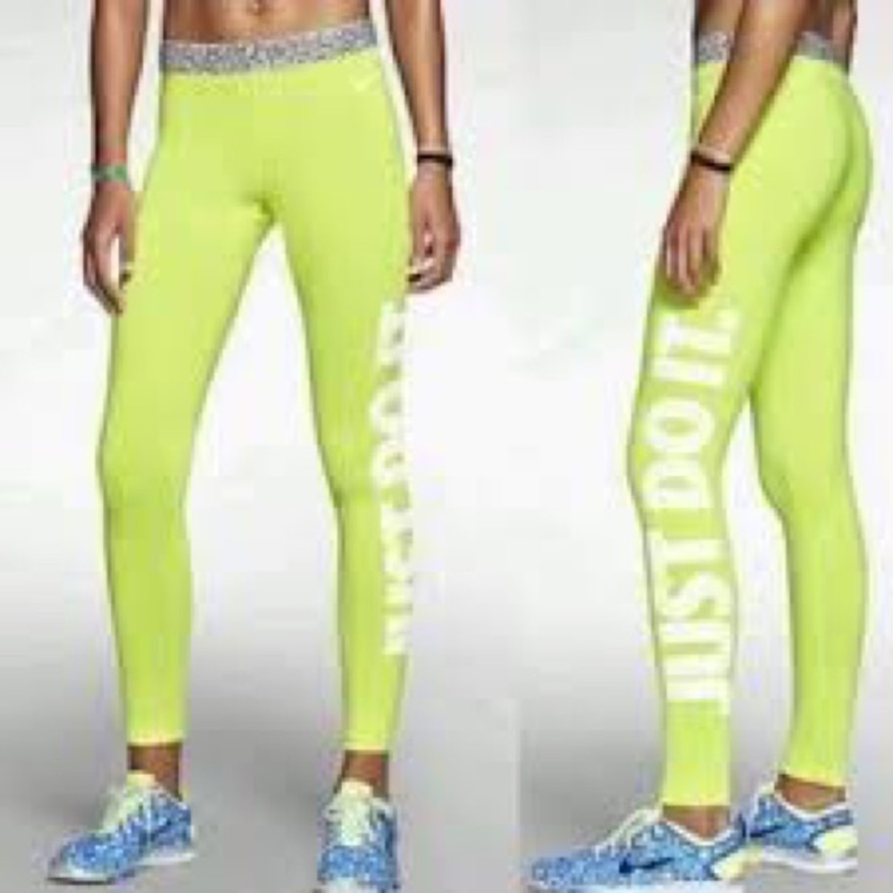 Nike Pro Hyperwarm Mezzo Compression Tights Small