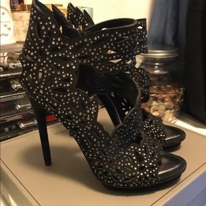 BCBGMaxazria Shoes - Size 7