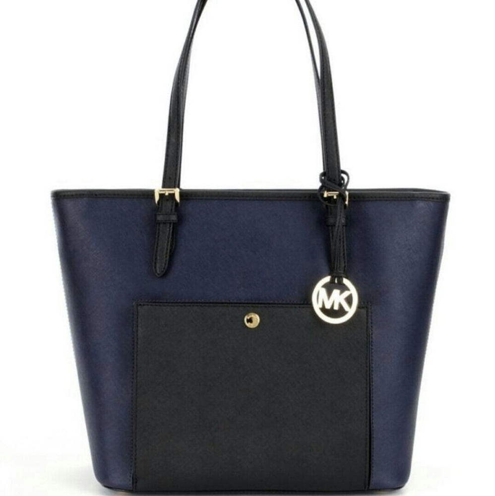 Michael Kors Jet Set Large Saffiano Leather