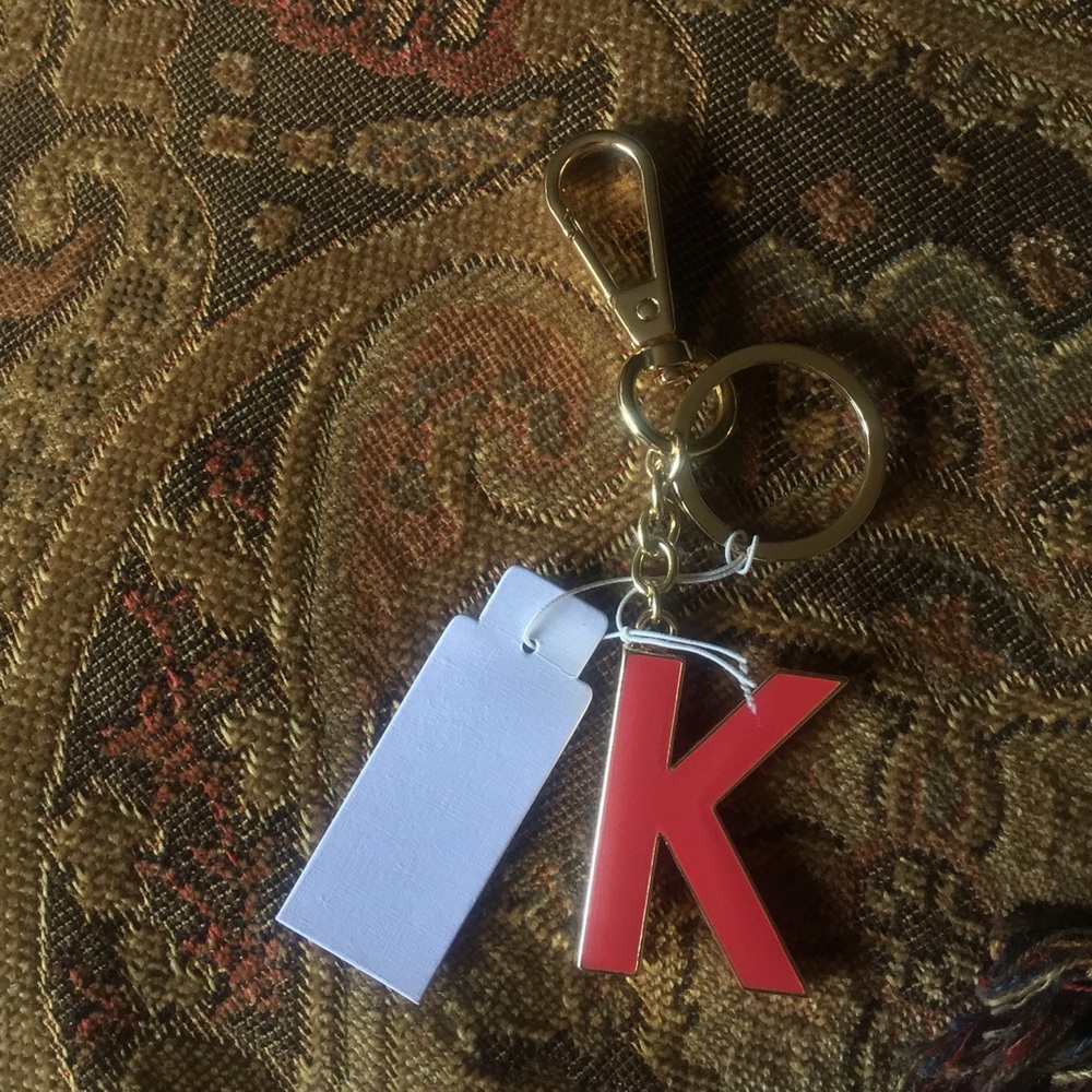 Initial "K" Keychain •Gold/Hot Pink• - Picture 4 of 5