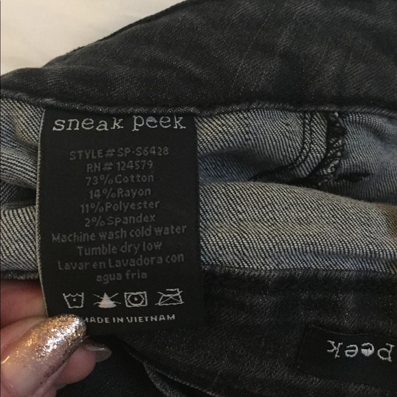 Tiny Shorts ! Summer ready - Picture 6 of 8