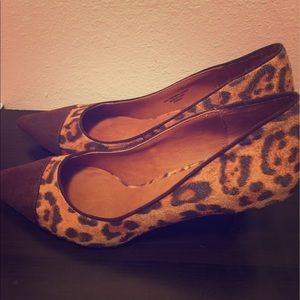 Ann Marino Suede Leopard Print Heel sz 8