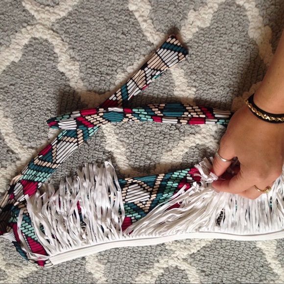 Bathing suit top - Picture 3 of 3