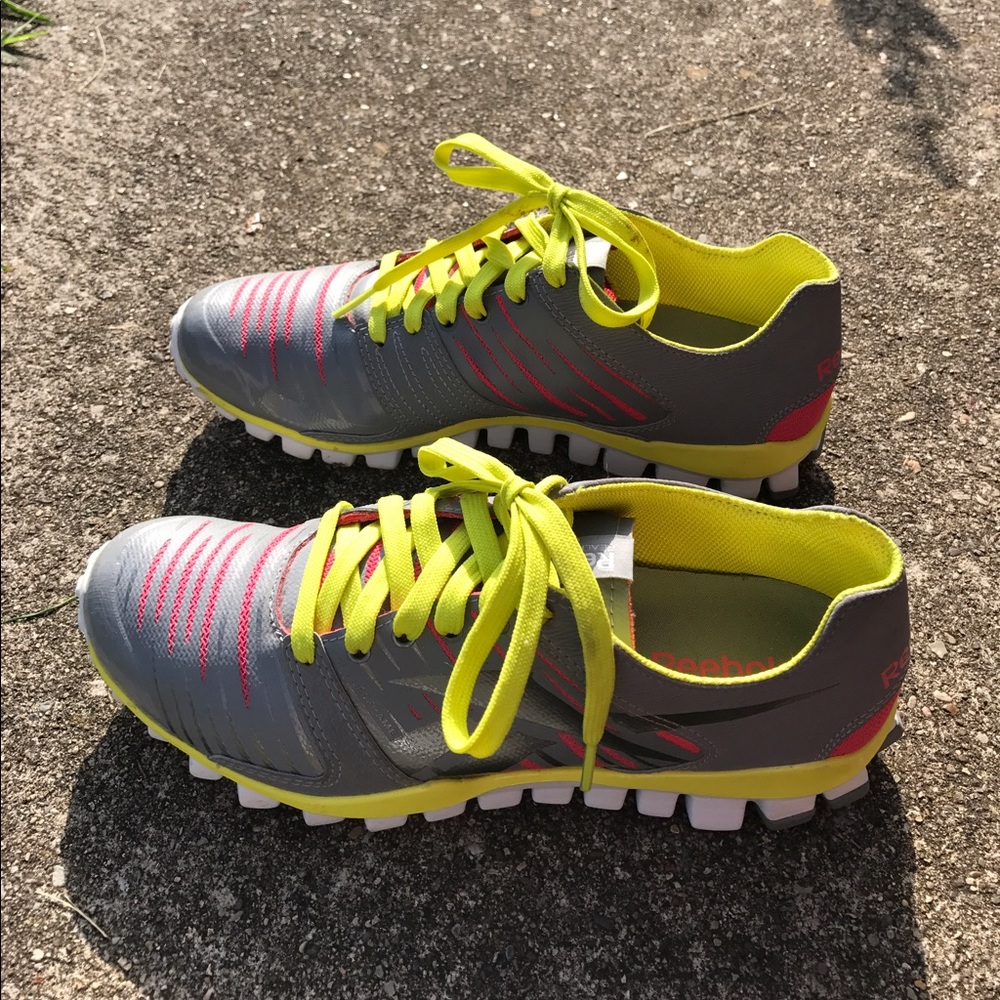 Reeboks - Picture 2 of 6