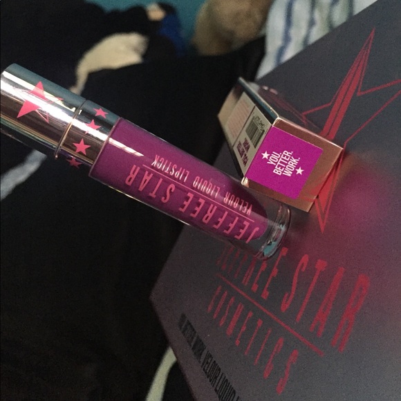 Velour liquid lipstick - Picture 1 of 1