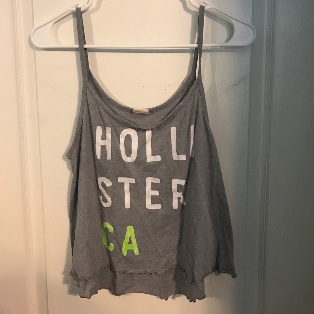 ⚡️REASONABLE OFFERS ACCEPTED⚡️ Hollister Tank
