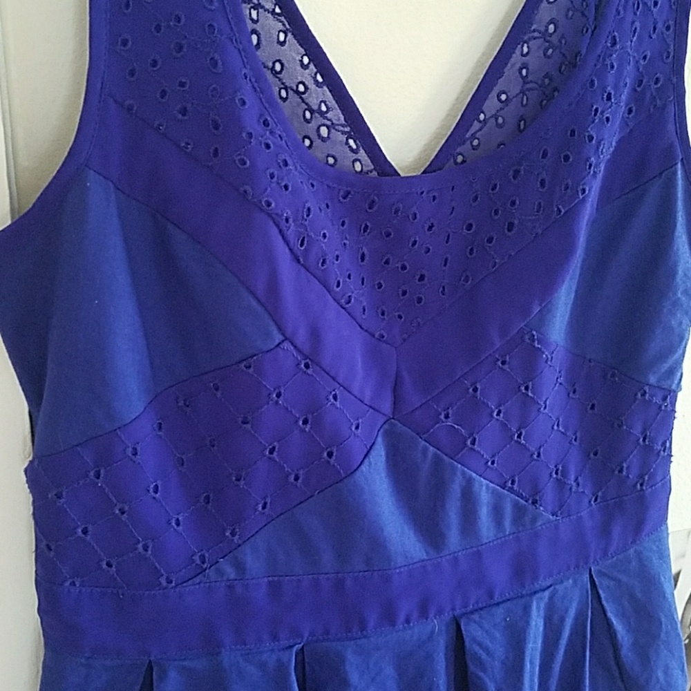 Fun  dress - Picture 2 of 2