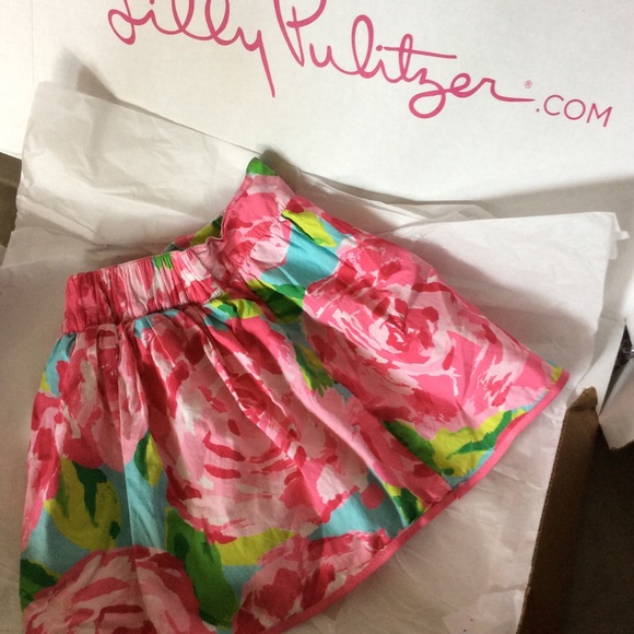 Lilly Pulitzer first impressions little girl❤️❤️❤️ - Picture 2 of 8