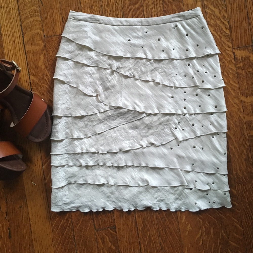Embellished cream colored skirt