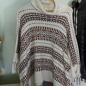 White and brown H&M poncho pull over