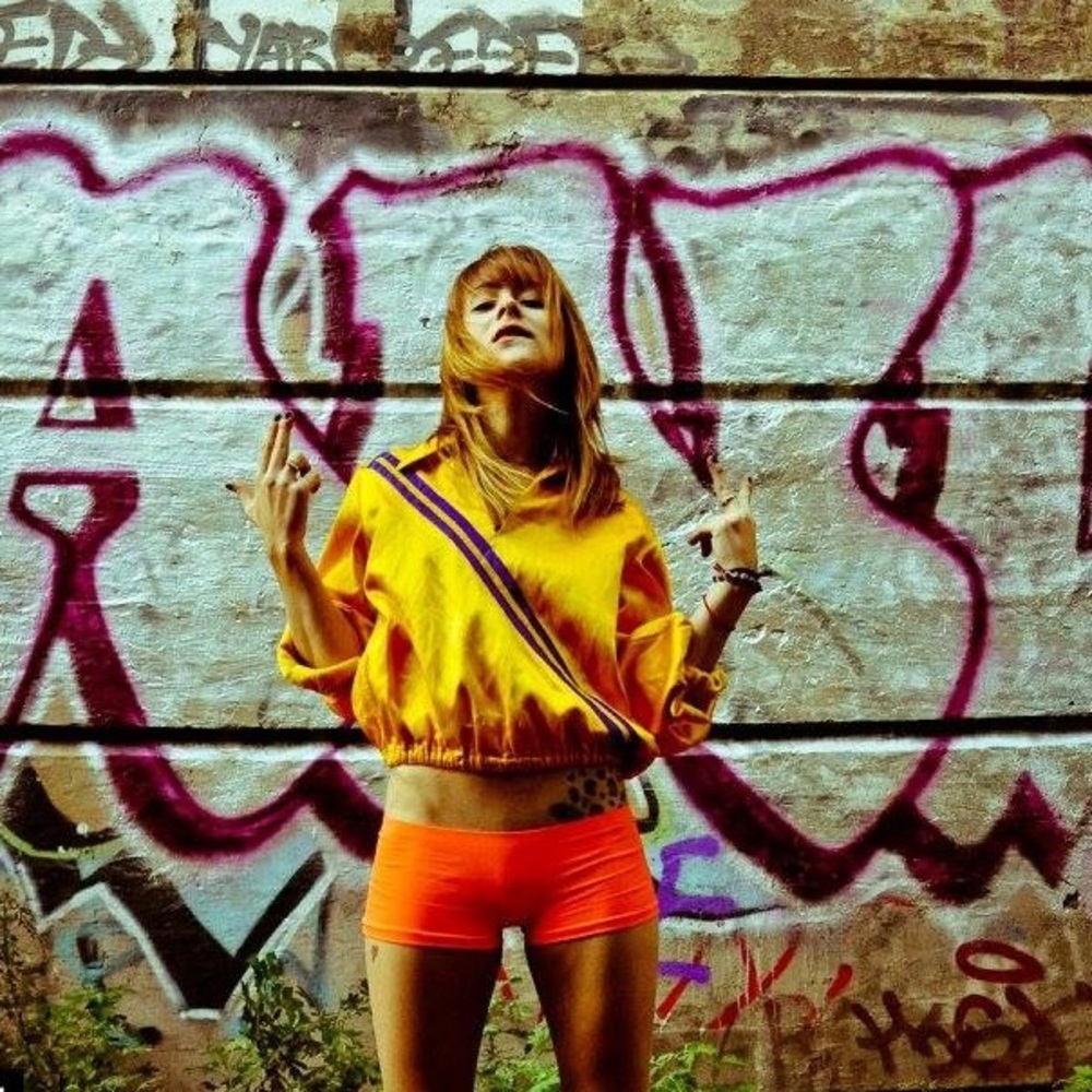 Vintage yellow striped pull over
