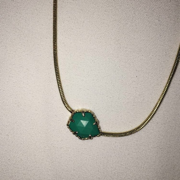 Kendra Scott Mara necklace in turquoise/green