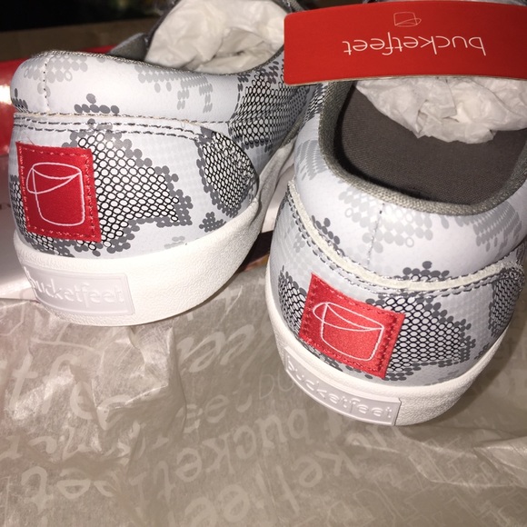 NEW🌷 BUCKETFEET SNEAKS - Picture 6 of 8