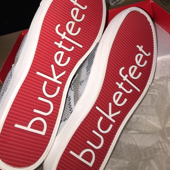 NEW🌷 BUCKETFEET SNEAKS - Picture 7 of 8