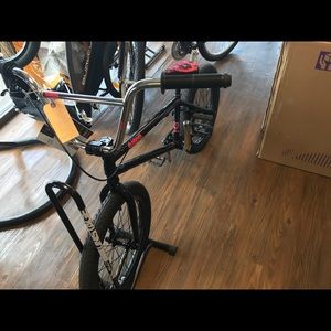 Meet your Posher, Travis