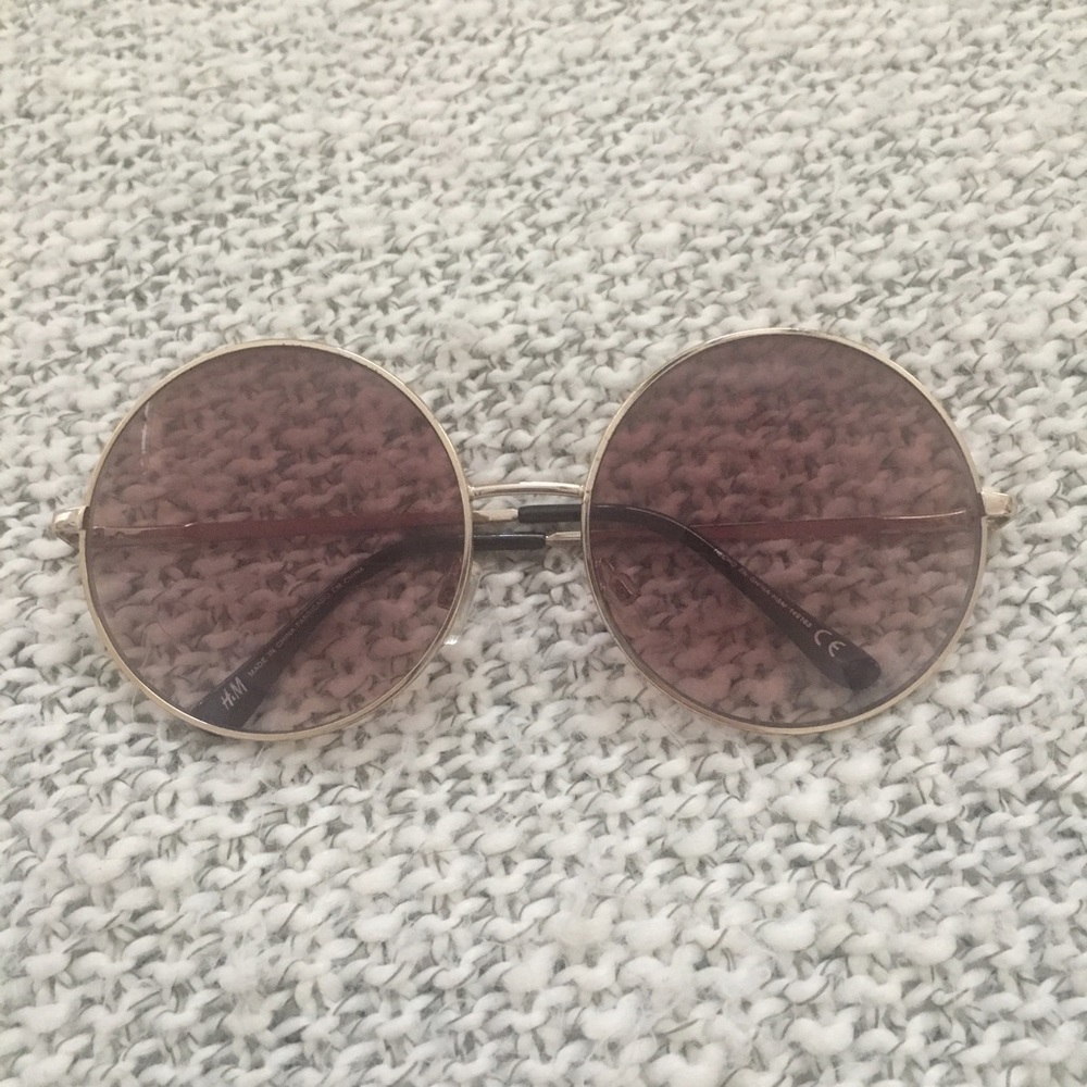 Circle sunglasses