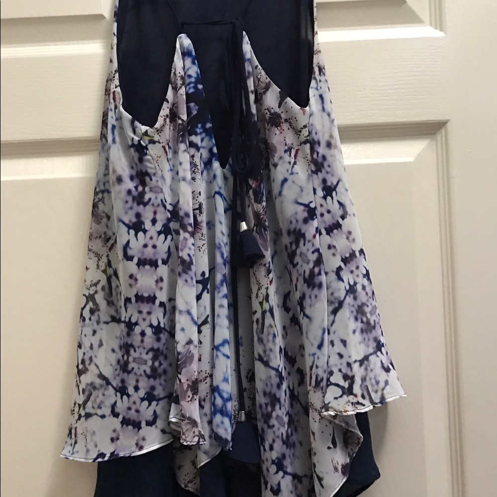 atima Christina shirt