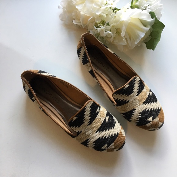 Anthropologie Shoes - Coconuts // Lucy Southwestern Slip On Loafers