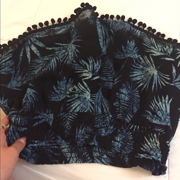Miami Pomp Pomp shorts *Buy one get one free - Picture 3 of 4