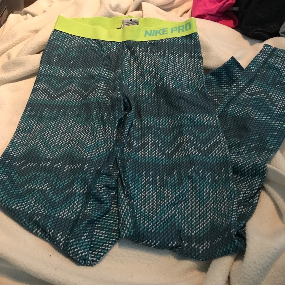 Nike Pro leggings