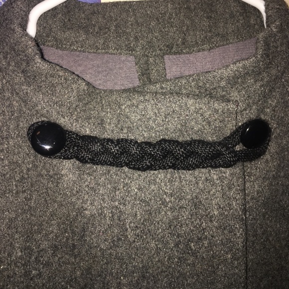 Full Length Vintage Tweed Cape - Picture 3 of 4