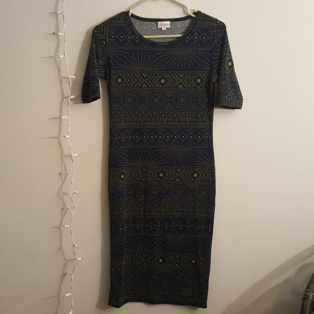 XS Aztec Julia Lularoe