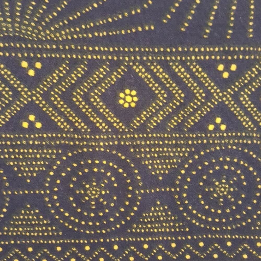XS Aztec Julia Lularoe - Picture 2 of 4