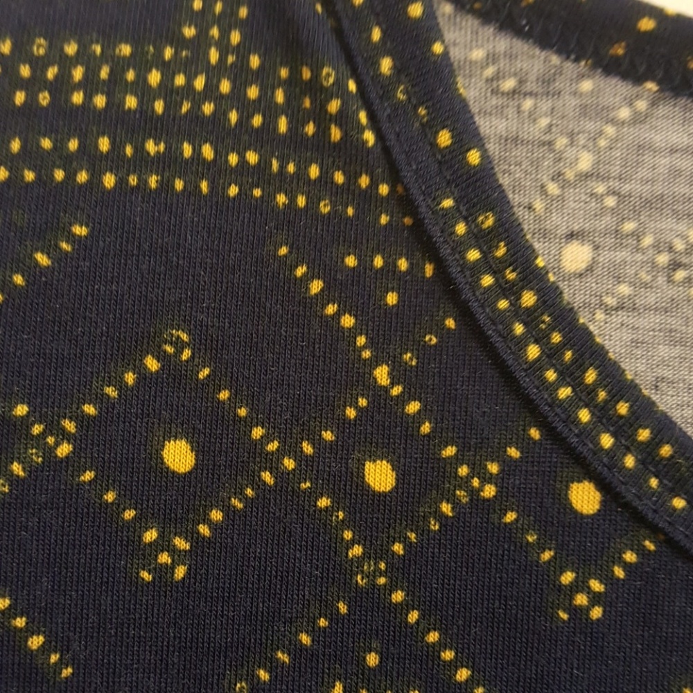 XS Aztec Julia Lularoe - Picture 3 of 4