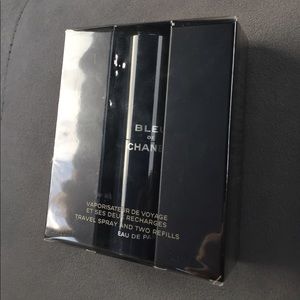 Bleu de Chanel Paris. Vaporisateur de voyage.