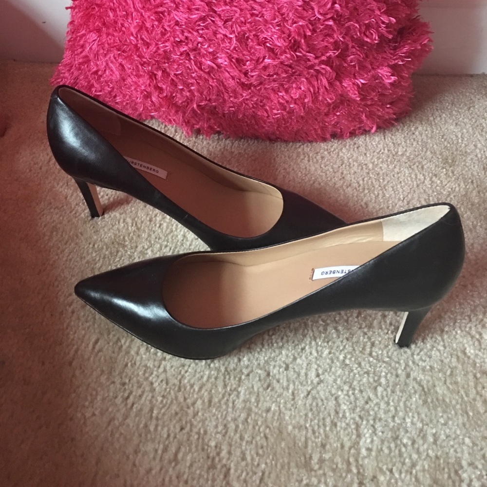 Diane von Furstenberg pumps