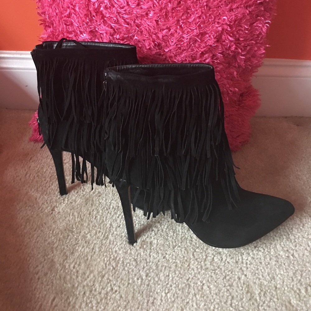 Steve madden suede booties