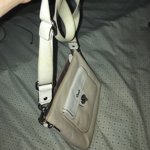Coach purse - Picture 2 of 2