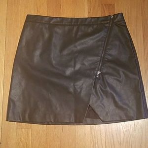 NWT Banana Republic faux leather mini skirt
