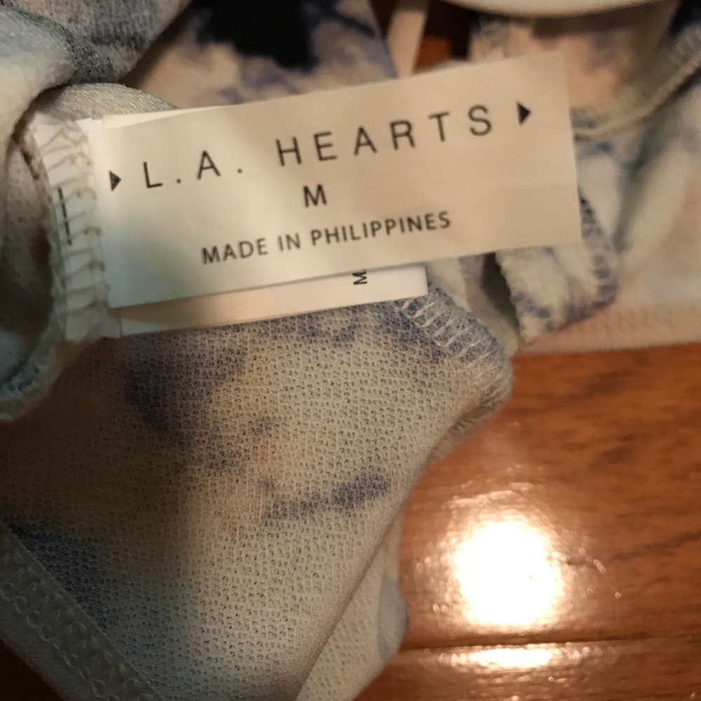 Pacsun Tie-dye, criss-cross bralette - Picture 3 of 8