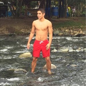 Meet your Posher, Nicolas