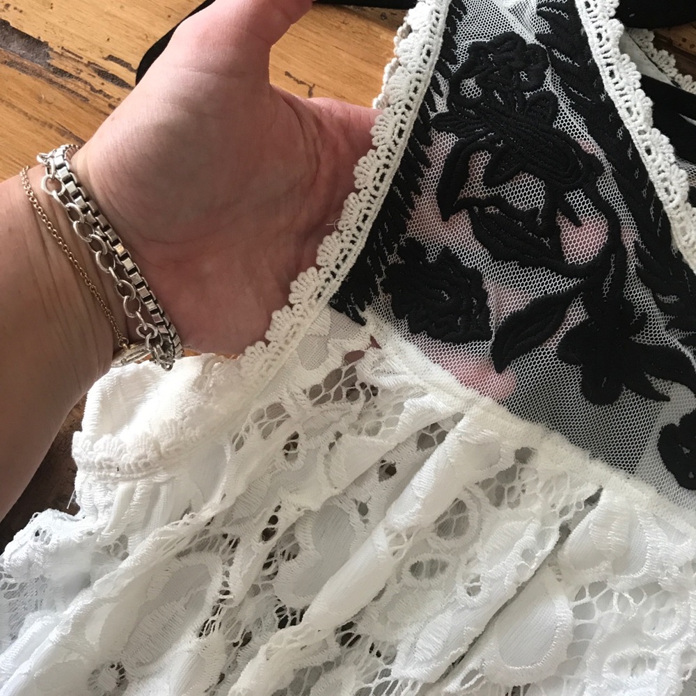 Johnny Was Lace Embroidered Flowy Top - Picture 4 of 6