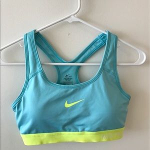 Nike Pro Sports Bra