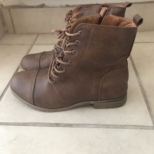Brown/tan faux leather combat boots