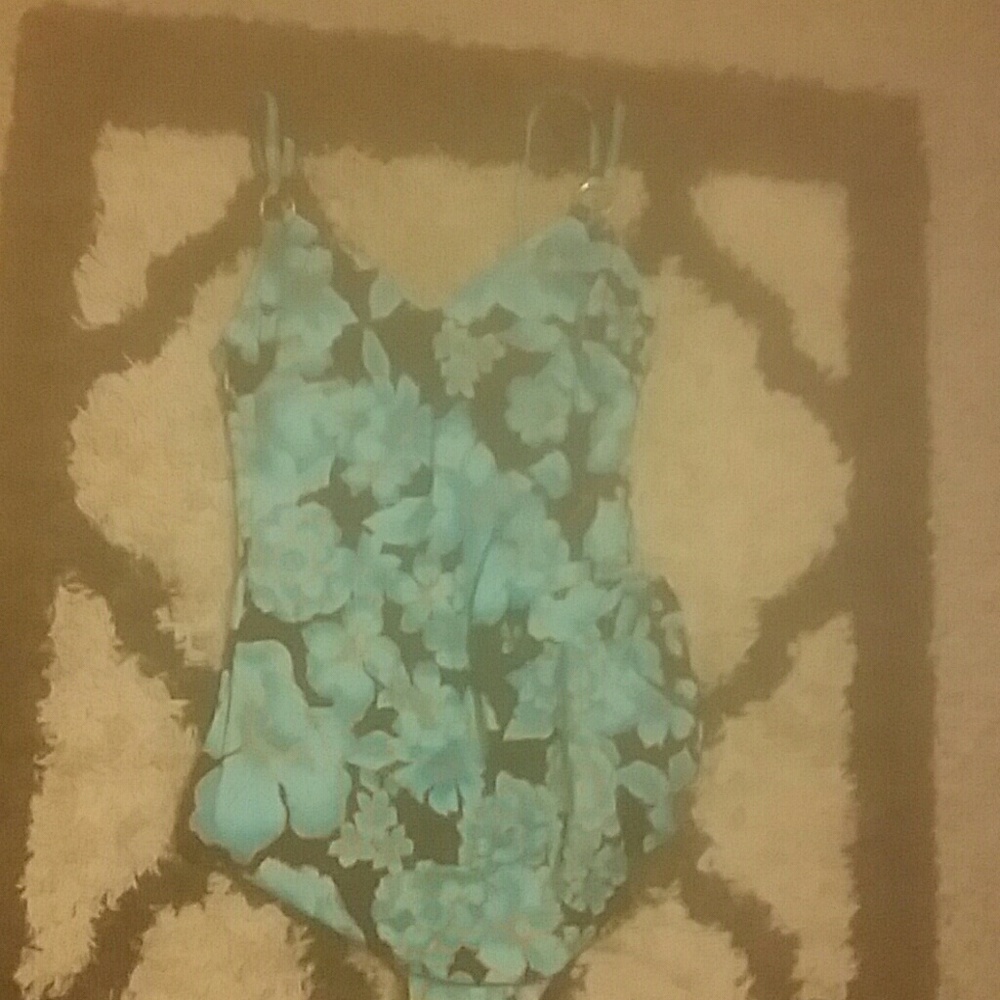 Colorful bathing suit NWOT