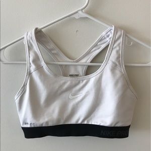 Nike Pro Sports Bra