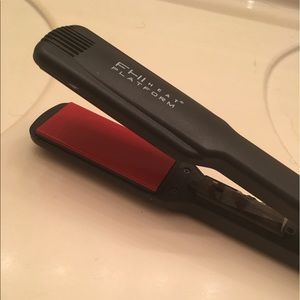 🚫SOLD🚫FHI heat flat iron