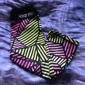Nike pro dri fit Capri (with free top)