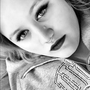 Meet your Posher, Shelby