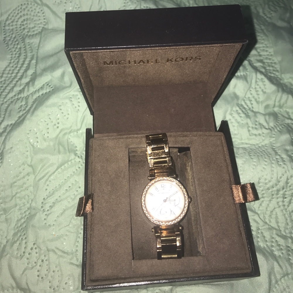 Michael Kors rose gold watch