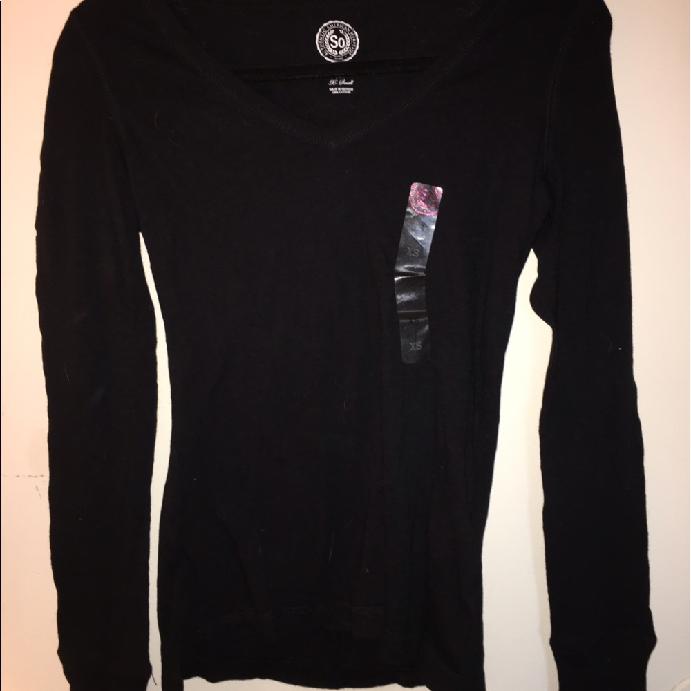 black long sleeve shirt