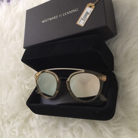Westward Leaning Flower Mirror Lens Sunglasses main image 6